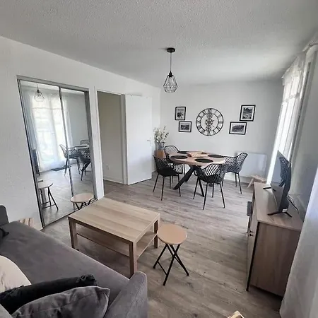 Bel T2 Refait A Neuf Avec Piscine Couverte De Juin A Fin Septembre, Pres Des Stations De Avec Navette Et Draps Et Serviettes Compris Apartman