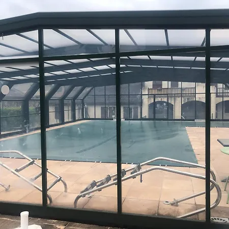 Bel T2 Refait A Neuf Avec Piscine Couverte De Juin A Fin Septembre * Bielle