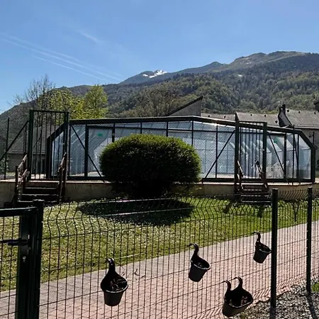 Apartman Bel T2 Refait A Neuf Avec Piscine Couverte De Juin A Fin Septembre, Pres Des Stations De Avec Navette Et Draps Et Serviettes Compris Bielle